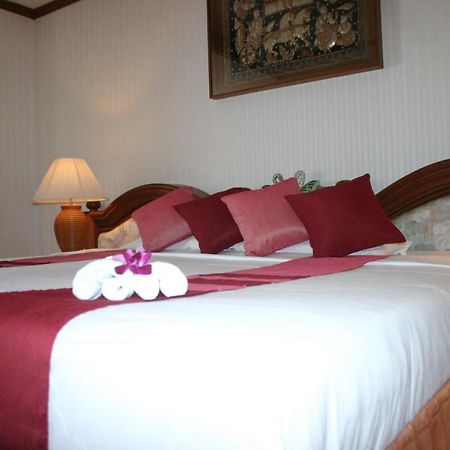 Chiangmai Ratanakosin Hotel Chiang Mai Bagian luar foto