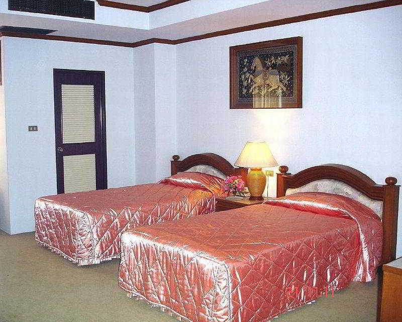 Chiangmai Ratanakosin Hotel Chiang Mai Bagian luar foto